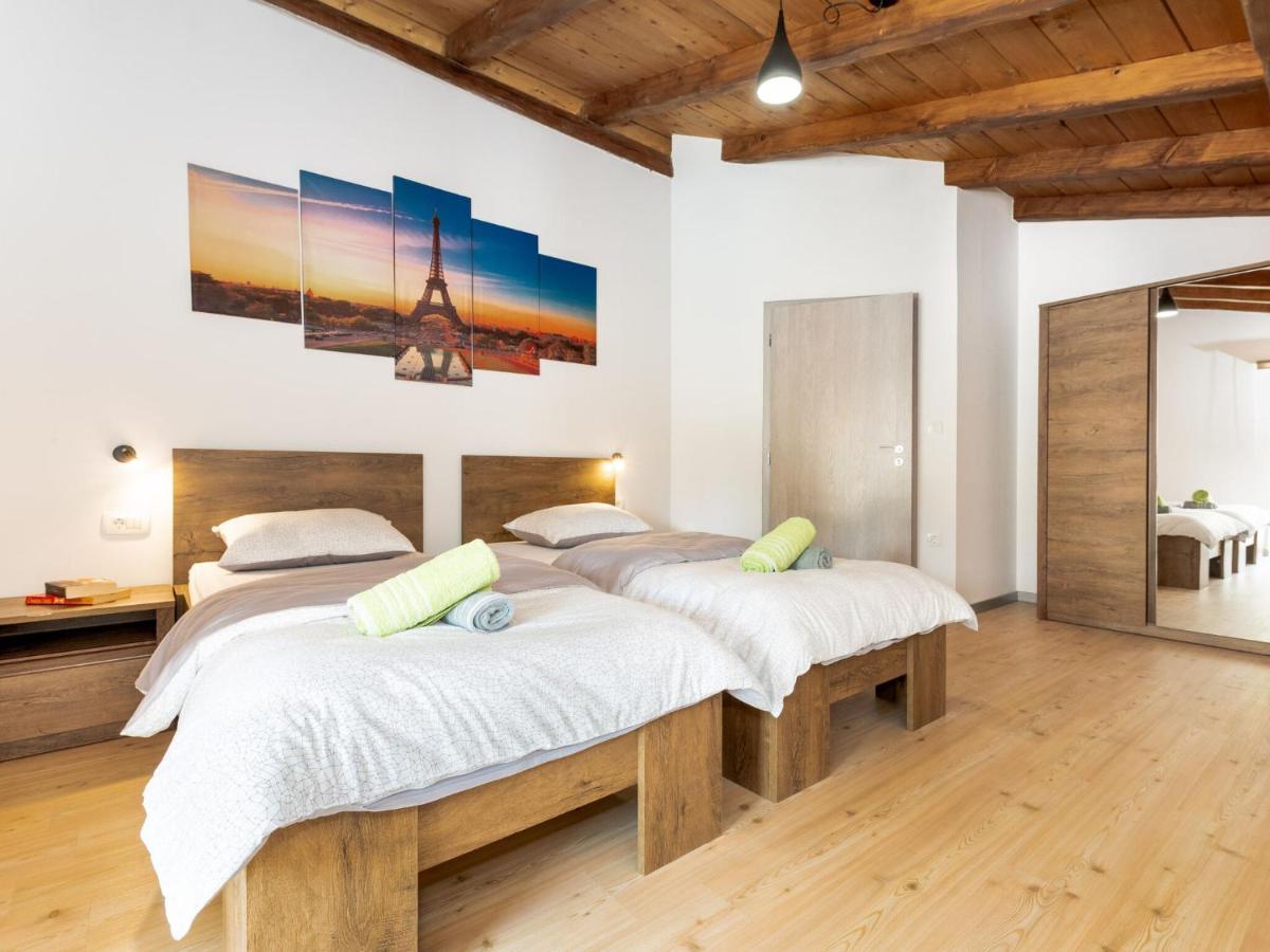 Tranquil Holiday Home In Labin With Private Swimming Pool Cameră foto